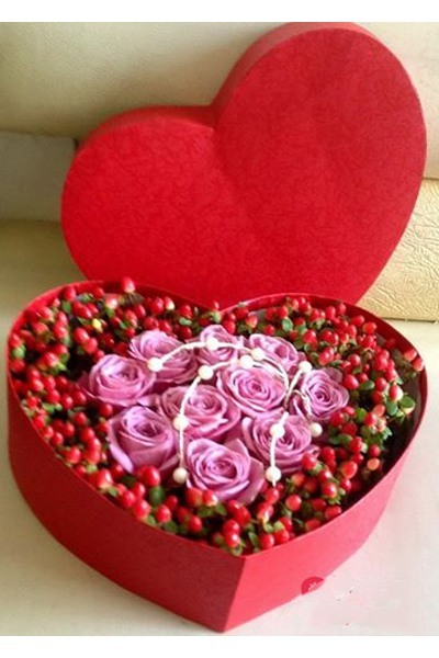 Hoa hộp trái tim hồng Màu Tím